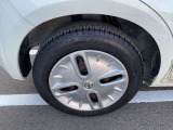 純正ホイール:175/65R15