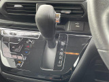 【シフトレバー】シフトの操作がしやすく快適なドライブを楽しんでいただけます!