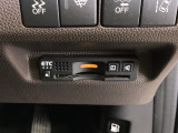 いまや快適なカーライフに欠かせないETCが付いています。