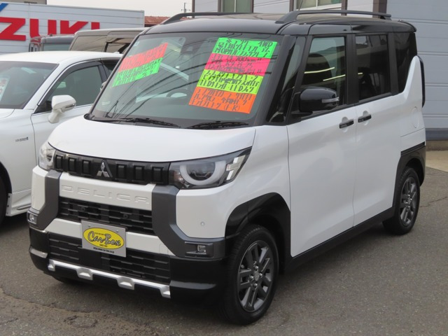 デリカミニ T プレミアム 4WD 