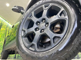 【純正18インチアルミホイール】外観にマッチした純正アルミホイールを装着しております。各種社外アルミホイールや、スタッドレスタイヤも取扱いしております。是非ご相談ください♪