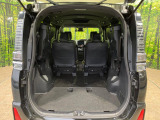 後席を格納すると、これだけの広さが!シーンに合わせたシートアレンジで、大きな荷物も積むことが出来ます♪