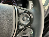 アクセルから足を離しても設定したスピードを保ち走行し、高速道路での疲労軽減に役立つクルーズコントロール付きです!