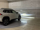LEDヘッドランプです。十分な明るさを保ちつつも消費電力が少なく、バルブ寿命も長いのが特徴です。瞬時にMAXの光量を発揮するのもLEDならではです。