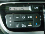 オートエアコンタイプなので細かい操作なしで快適温度に調整してくれます。季節の変わり目のわずらわしさはありませんね。