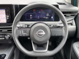 運転中のオーディオ操作は、ステアリングで行いましょう。安全運転で。