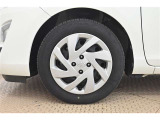 トヨタならではの「3つの安心」をセットにした『トヨタ認定中古車』です。「まるごとクリーニング」「車両検査証明書」「ロングラン保証」付き。