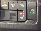 シートヒーターが付いています!寒い日に便利な装備ですね。