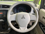 ステアリングも使用感が少なく、きれいな状態となっております♪