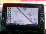 純正メモリーナビ付き!今やナビは必需品と言っても過言ではありませんね!操作性も良く視認性に優れた純正品はオススメです!