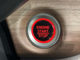 ワンプッシュでエンジンのスタート、ストップが出来て便利です。