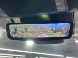 【デジタルインナーミラー】後席の大きな荷物や同乗者で後方が確認しづらい時でも安心!カメラが撮影した車両後方の映像をルームミラー内に表示。クリアな視界で状況の確認が可能です!