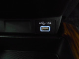 便利なUSBジャックも付いています。
