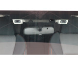 こちらがアイサイトのステレオカメラです。