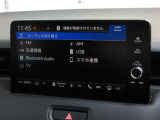 ナビゲーションはホンダコネクトディスプレイを装着しております。AM、FM、Bluetooth、フルセグTVがご使用いただけます。初めて訪れた場所でも道に迷わず安心ですね!