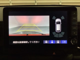 バックでの車庫入れも安心です! リアカメラが付いているバックモニター付のナビを装備しております。バンパーについているソナーや、操作線もついており距離感も画面から確認できます。