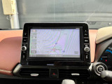 日産オリジナルナビゲーション(MM319D-L)装着車♪インパネにマッチするデザインに加え、9インチの大画面なので地図が大きく見え、操作性を高めます☆