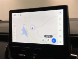 ディスプレイオーディオを装備。スマホとクルマをつなぐことで、これまでのナビに加えて、いろんなサービスが楽しめます。