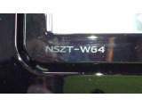 純正ナビの型番になります   NSZT-W64