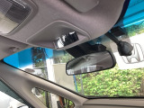 Hondaセンシング搭載!ミリ波レーダーと単眼カメラで、クルマの前方の状況を認識。ブレーキやステアリングの制御技術と協調し、安心・快適な運転や事故回避を支援する先進のシステムです!