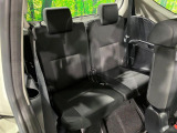 3列目シートはもちろん状態良好☆大人でもゆったりと座って頂けますので、大人数でのお出かけもラクラクです♪ご家族で、気の知れた仲間で、ドライブに行くのが楽しみですね♪