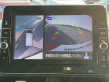 車庫入れ時に役立つアラウンドビュモニター付きです