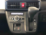 温度を設定すれば、自動で車内の温度管理をしてくれる優れものです♪ATミッションで運転楽々