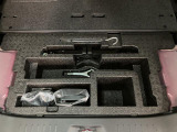 非常用の工具も付いておりますスペアタイヤは乗っておりません