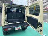当店は売って終わりではございません!お客様が購入された車が、少しでも長く乗れるようにスズキ専門のメカニックがお客様のカーライフを全力でサポートさせて頂きますので、お任せください!