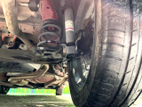 お車を安心してお乗りいただく為には、足回りの定期点検が欠かせません。サービスサポート(有償保証)では無料点検もご提供しており、安心のカーライフをお過ごしいただけるサポート体制が整っています。