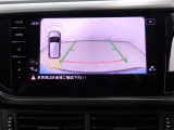 カラーバックモニター搭載しています。リアの映像がカラーで映し出されますので日々の駐車も安心安全です。