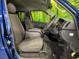 運転席シート廻りは使用感も少なく、良好な状態となっています。丁寧に使われていたことがよくわかりますね。