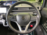 【純正革巻きステアリング】上質な革を使用することで、手にしっかり馴染みとても運転しやすいハンドルです♪