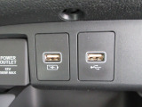 便利な充電用USBジャックも付いています☆周辺機器の充電にご利用頂けます☆