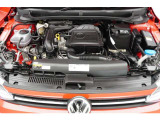 【エンジン】1.0L 直列3気筒ターボ。
