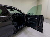 Audiは創業者であるホルヒの「いかなる時代においても第一級の素材を用い、操縦安定性に優れ、さらに進歩的なクルマの製造を目指す」という考え方に則り、こだわり抜かれたインテリアを目指しています。