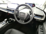 見通しのよいすっきりとした視界で、誰でも運転しやすいです。運転のしやすさは疲れにくさにも繋がりますよ♪