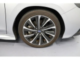225/45R18のタイヤサイズ。