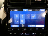 【オーディオ選択画面】AM/FMの切替や、交通情報もこちらの画面から選択できます。