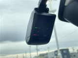 【ドライブレコーダー】映像・音声などの運転中の記録を残します。事故などを起こした起こされた時の証拠になりえますので、もしも時でも安心ですね。