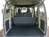四名乗車時でも荷室は広いですよ!!