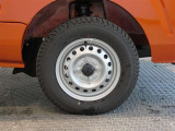 R8年式夏タイヤ145/80R12 80/78N LTヨコハマ製です。