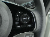 ◆アダプティブクルーズコントロール◆予め設定した車速内でクルマが自動的に加減速。前走車との適切な車間距離を維持しながら追従走行します。【LKAS】車線維持支援システムでステアリング操作を支援。