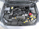 滑らかなエンジンフィールで思い通りの運転ができる、水平対向エンジン SUBARU BOXER!SUBARUが独自に磨き続けてきた、軽量・コンパクト・低重心のパワーユニットです。