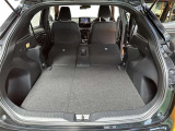 開口部の広いラゲージスペースは、ゴルフバックなどの荷物もラクラク積み込めます。