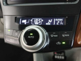温度設定ができるオートエアコン付