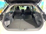 普段のお買い物や通勤、送迎等に十分な荷室スペースを確保しております。セカンドシートを倒すと、大きな荷物の積載も可能です♪