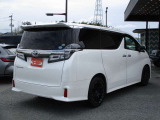 純正9型SDナビ・フリップダウンモニター・フルセグ・Bカメラ・Bluetooth・両側電動スライド・社外19AW・ビルトインETC・革巻きH・プリクラッシュ・レーダークルーズ・LTA・ソナー・RSA