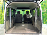 後席を格納すると、これだけの広さが!シーンに合わせたシートアレンジで、大きな荷物も積むことが出来ます♪