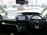セレナ 1.2 e-POWER ハイウェイスターV 